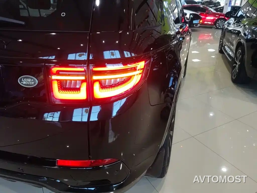 Land Rover Discovery Sport 2023 249PS R-Dynamic S Performance Version — фото 7