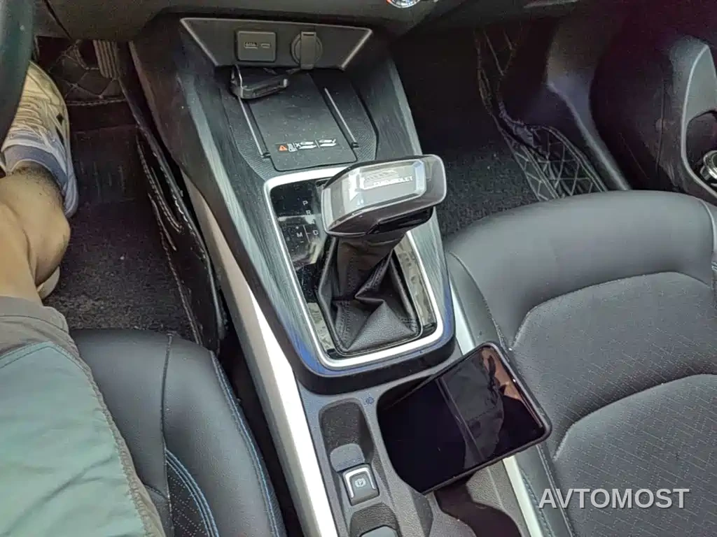 Chevrolet Monza 2023 1.3T Mild Hybrid Automatic Premium Edition — фото 12