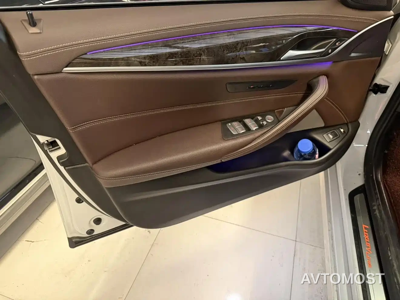 BMW 5 Series New Energy 2021 535Le Luxury Package — фото 8