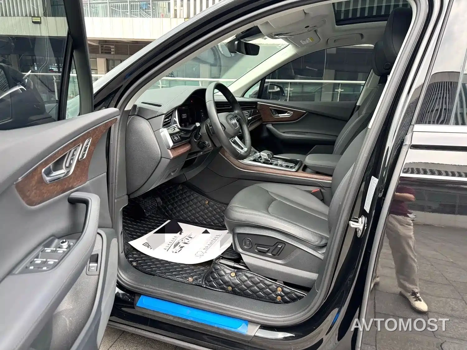 Audi Q7 2023 45 TFSI quattro S line Sport — фото 1