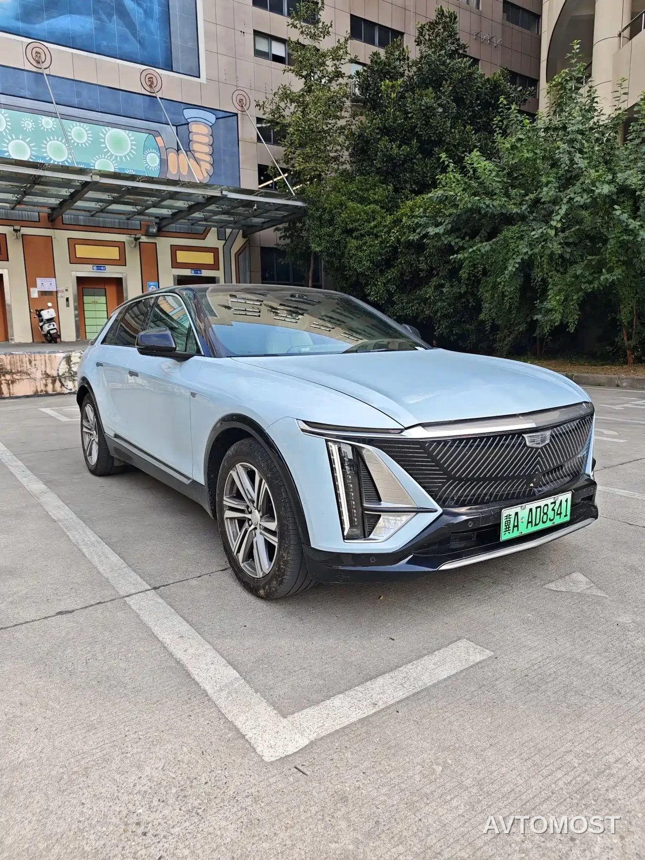 Cadillac IQ Rui Ge 2022 RWD Long Range Luxury Edition — фото 2