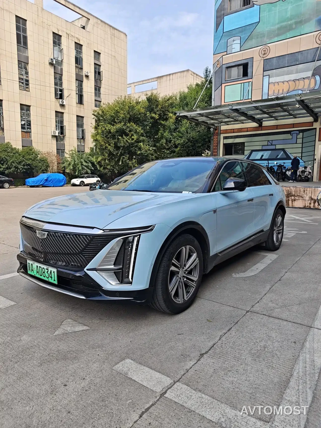 Cadillac IQ Rui Ge 2022 RWD Long Range Luxury Edition — фото 3