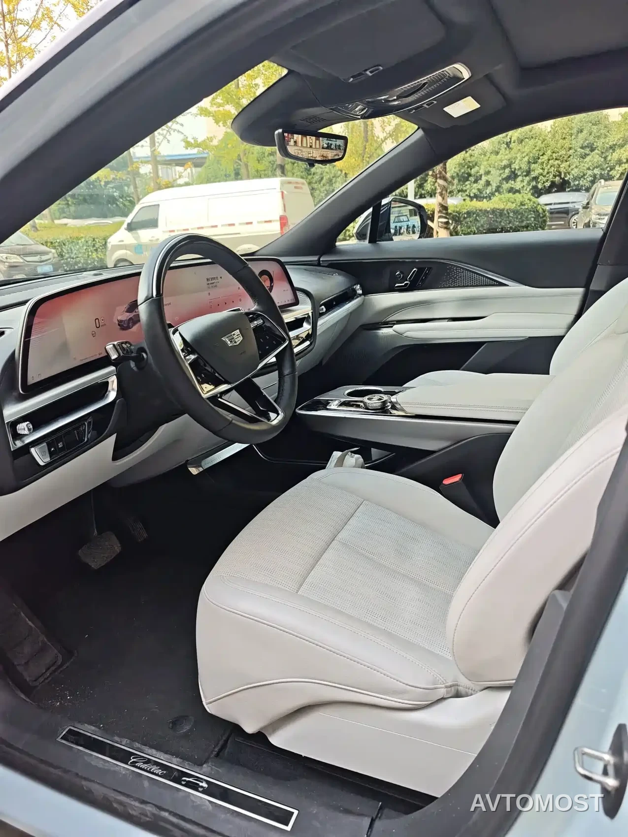 Cadillac IQ Rui Ge 2022 RWD Long Range Luxury Edition — фото 5