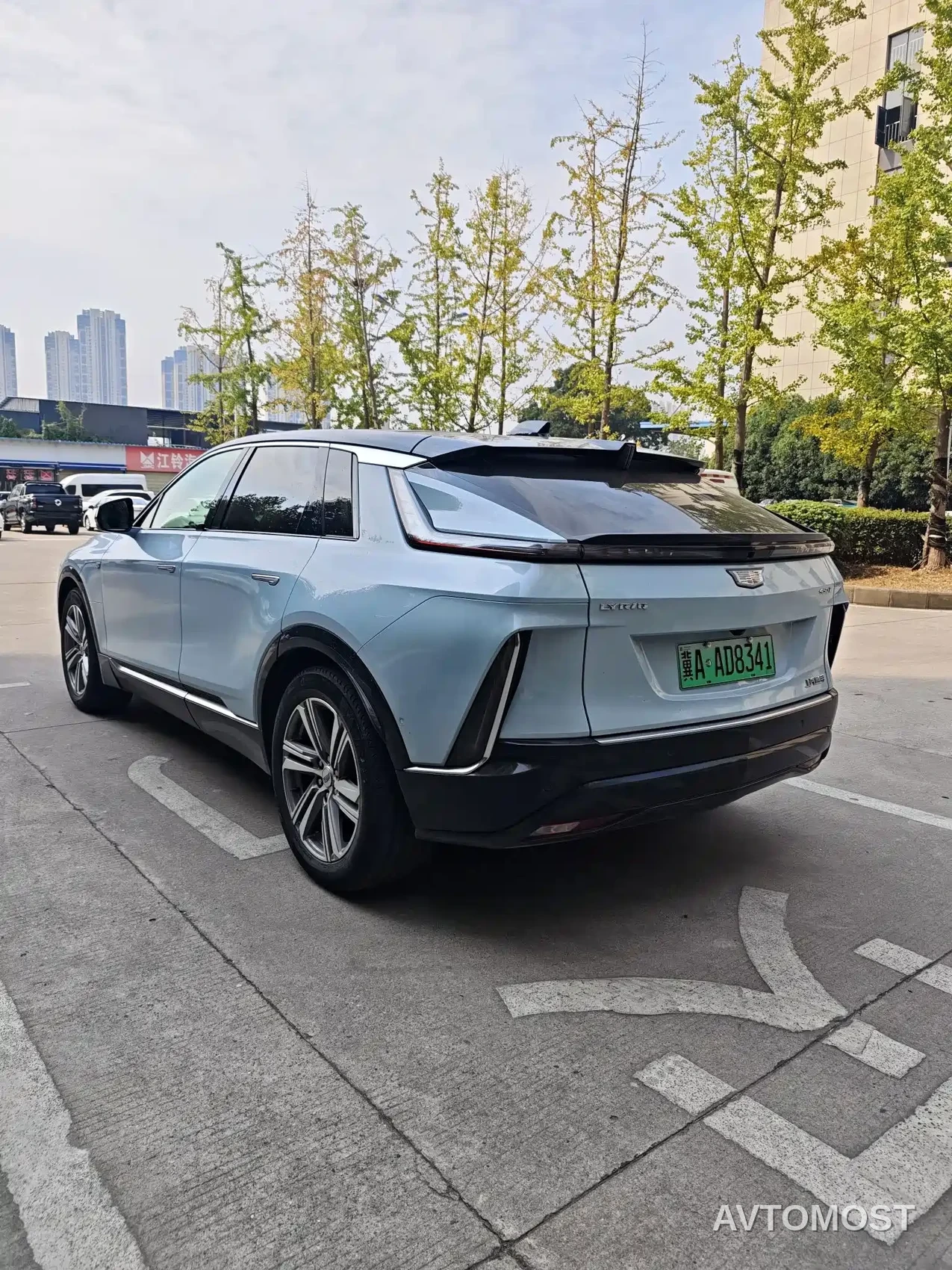 Cadillac IQ Rui Ge 2022 RWD Long Range Luxury Edition — фото 7