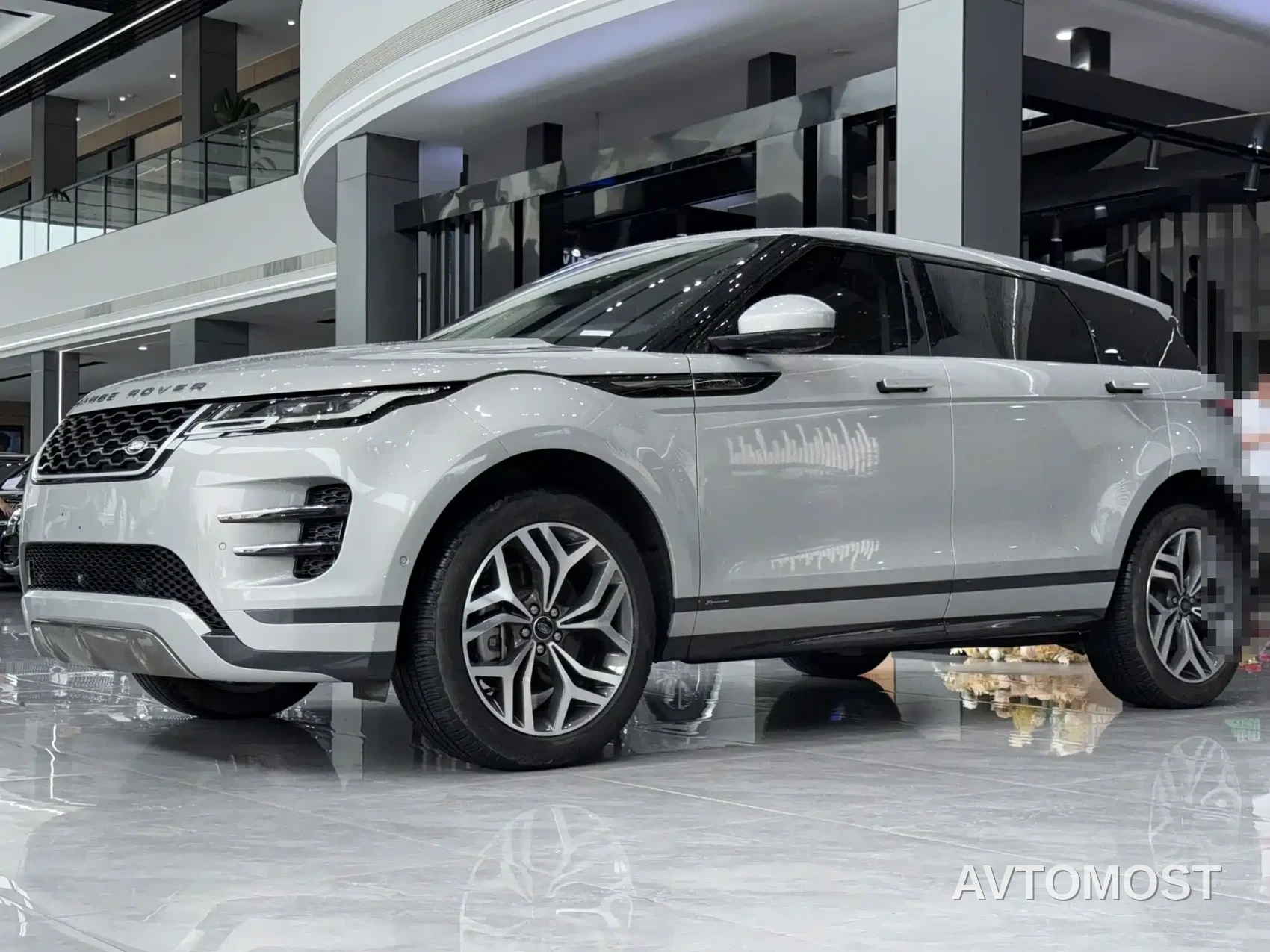 Land Rover Range Rover Evoque 2021 Range Rover Evoque L 249PS R-Dynamic SE Luxury Edition — фото 1