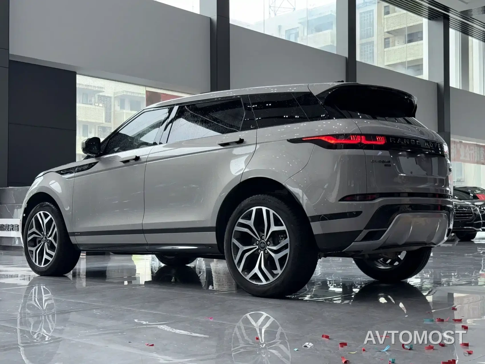 Land Rover Range Rover Evoque 2021 Range Rover Evoque L 249PS R-Dynamic SE Luxury Edition — фото 7