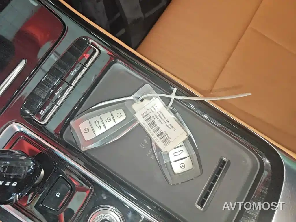 Geely Boyue L 2025 4th Gen 1.5TD DCT Splendor — фото 8