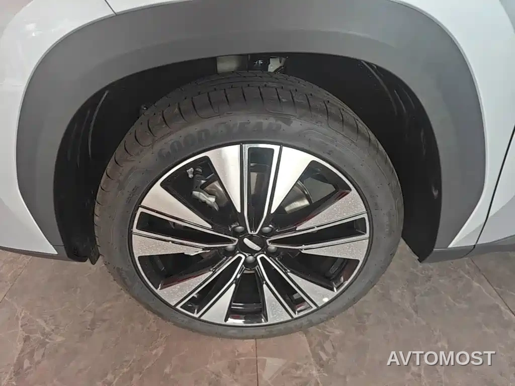Geely Boyue L 2025 4th Gen 1.5TD DCT Splendor — фото 21