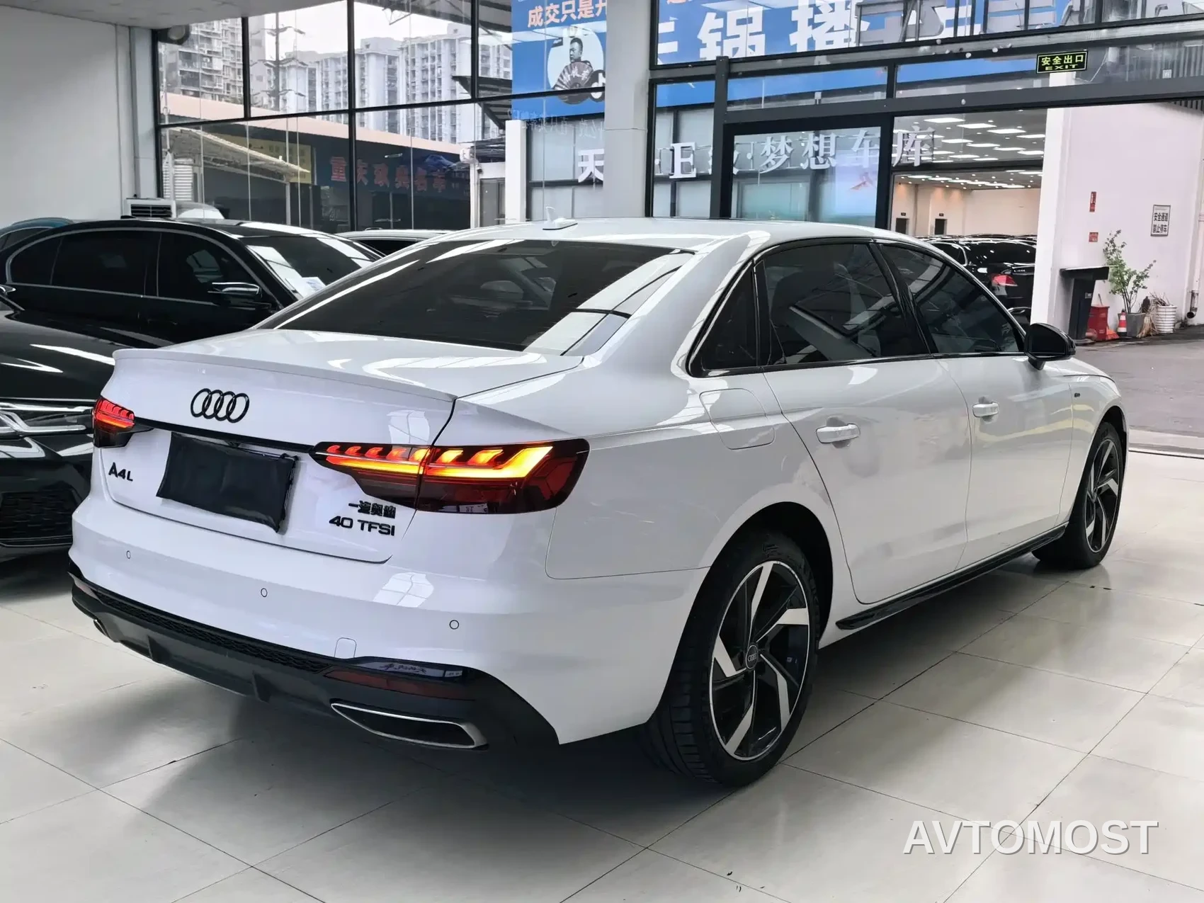 Audi A4L 2023 40 TFSI Bang&Olufsen Starlight Edition — фото 4