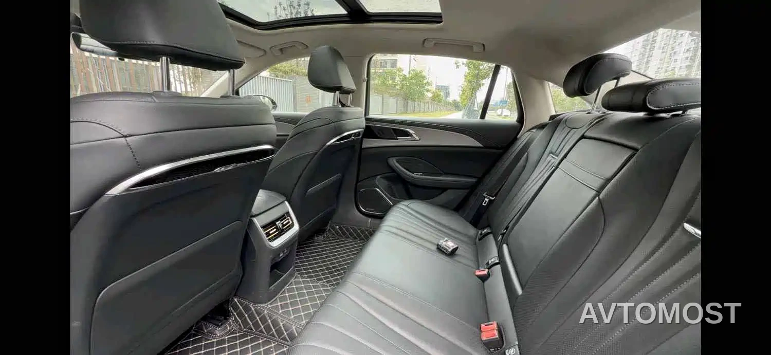 Hongqi H5 2023 1.5T DCT Smart Connect Joy Edition — фото 6