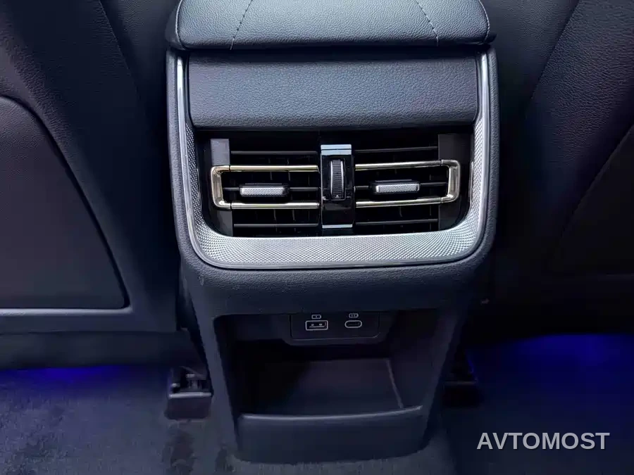 Hongqi H5 2023 1.5T DCT Smart Connect Joy Edition — фото 11