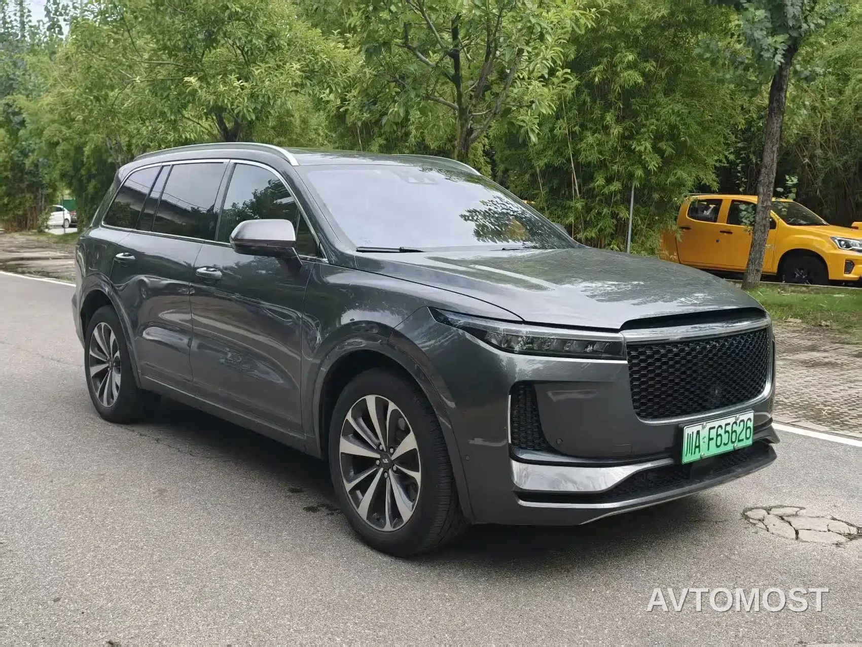 Li ONE 2020 Extended Range 6-seater — фото 3