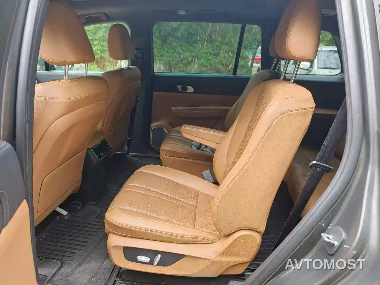Li ONE 2020 Extended Range 6-seater — фото 7