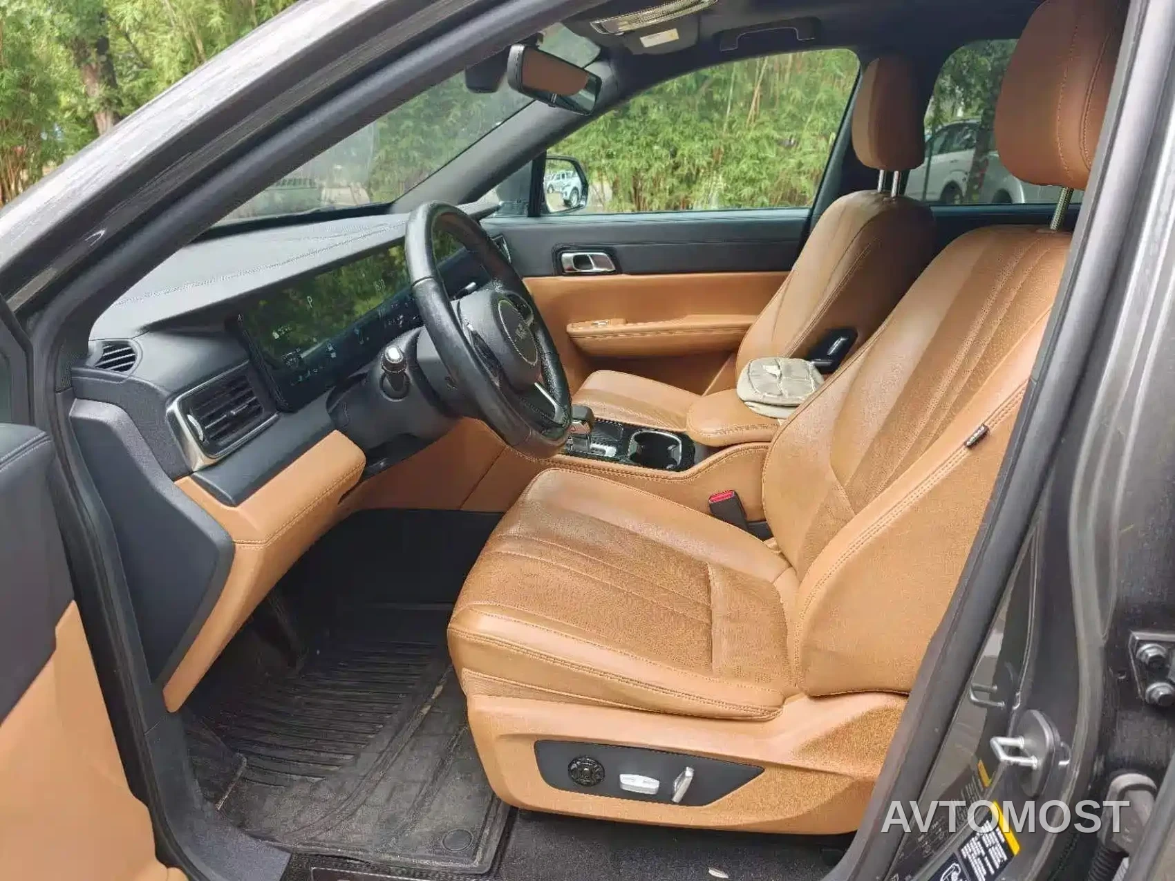 Li ONE 2020 Extended Range 6-seater — фото 8