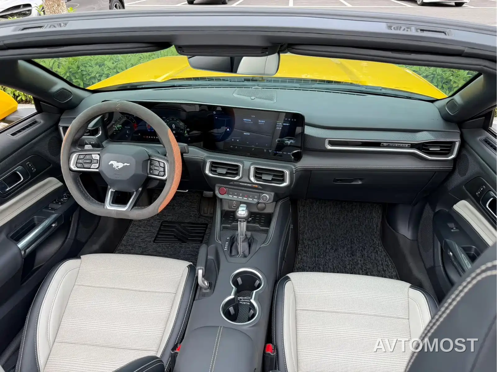 Ford Mustang 2024 2.3T EcoBoost Convertible Sport Edition — фото 13