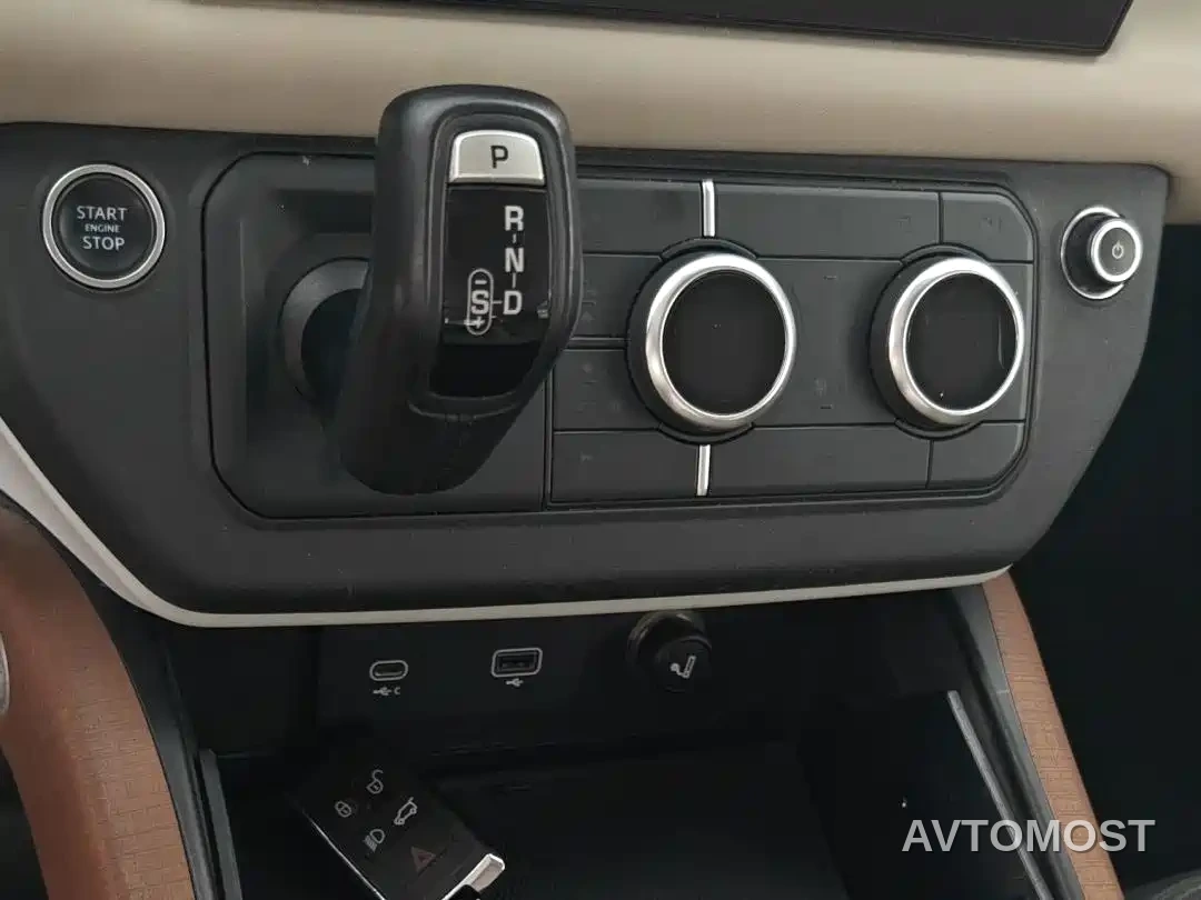 Land Rover Defender 2022 110 P400 X-DYNAMIC HSE — фото 13