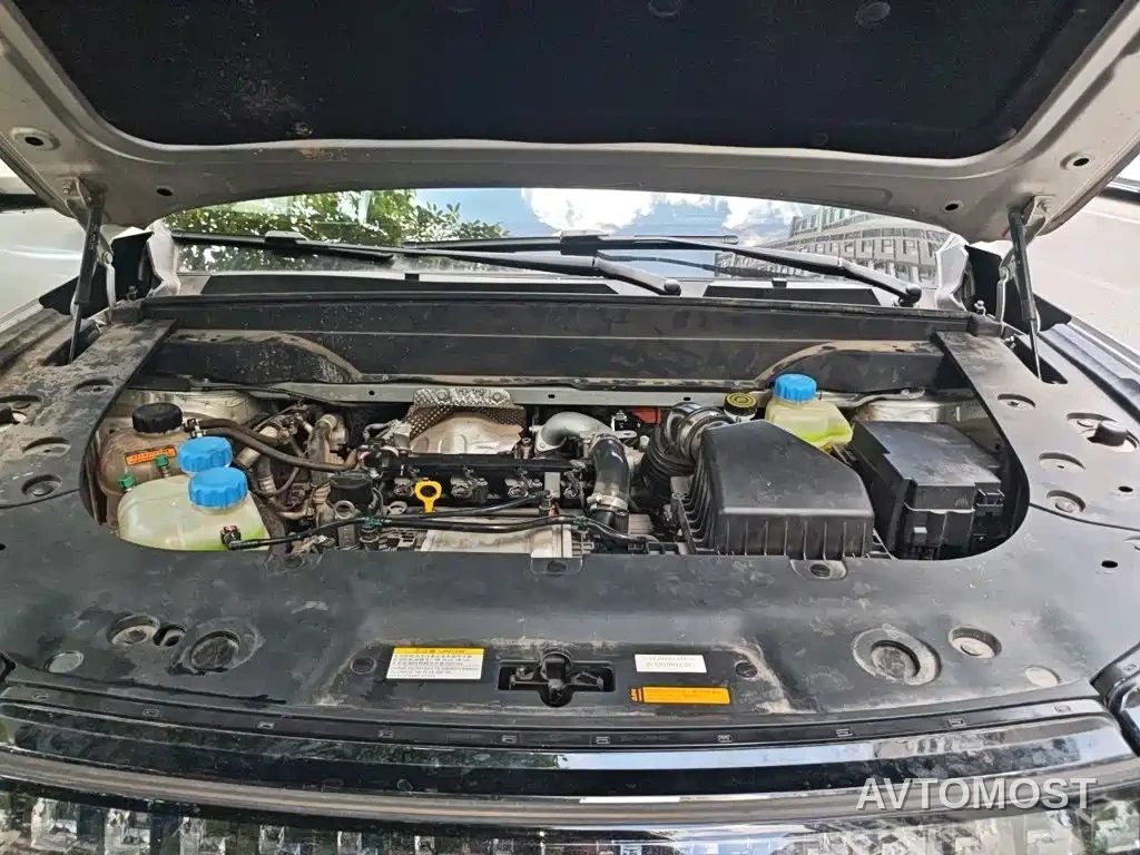 Dongfeng Yipai eπ008 2024 210Max Range Extender 6-Seater — фото 10