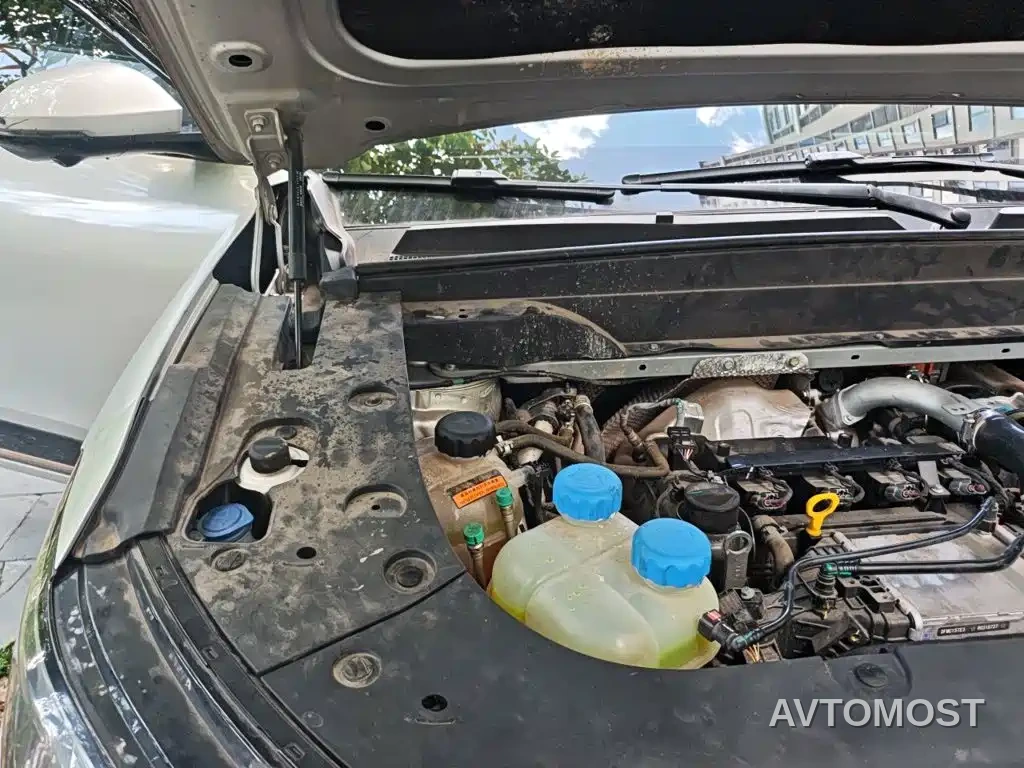 Dongfeng Yipai eπ008 2024 210Max Range Extender 6-Seater — фото 18