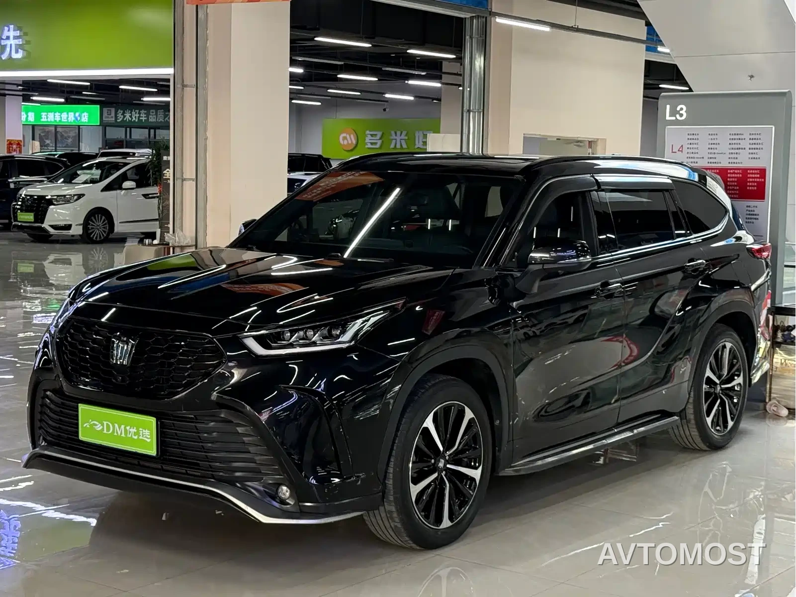 Toyota Crown Kluger 2021 2.5L HEV 4WD Luxury — фото 3