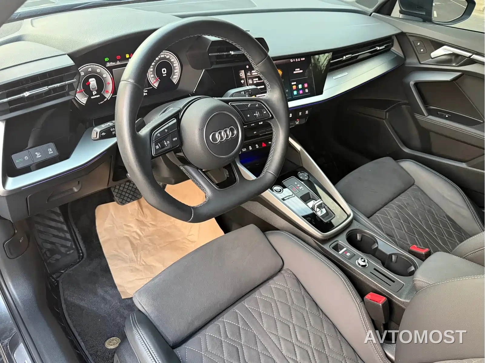 Audi A3 2024 Model Sportback 35 TFSI Luxury Sport — фото 4