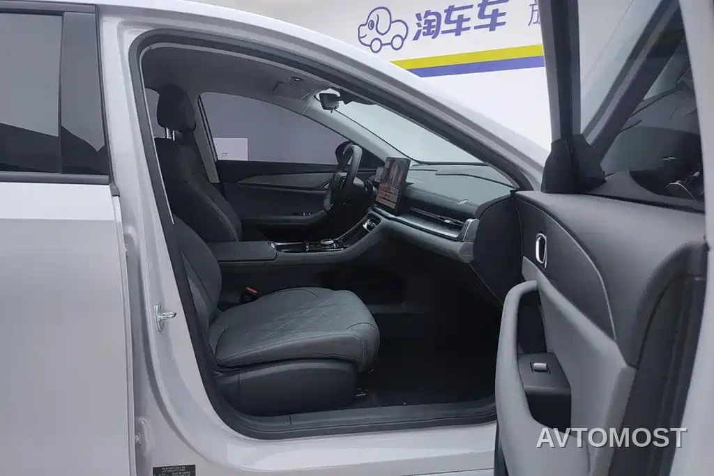 Geely Galaxy A7 2025 EM-i 70km Luxury Edition — фото 8