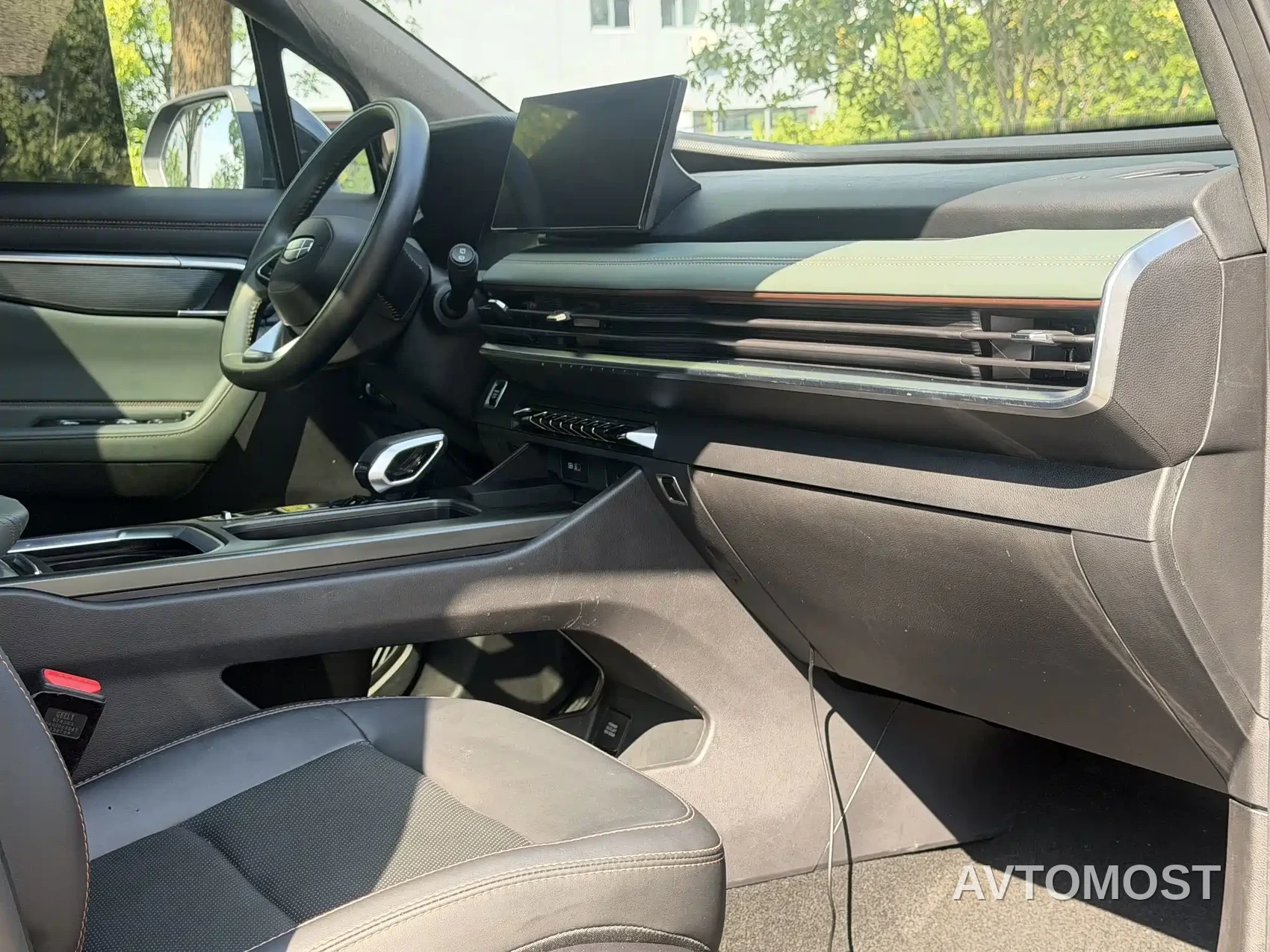 Geely Haoyue L 2023 2.0T DCT Premium Model — фото 4