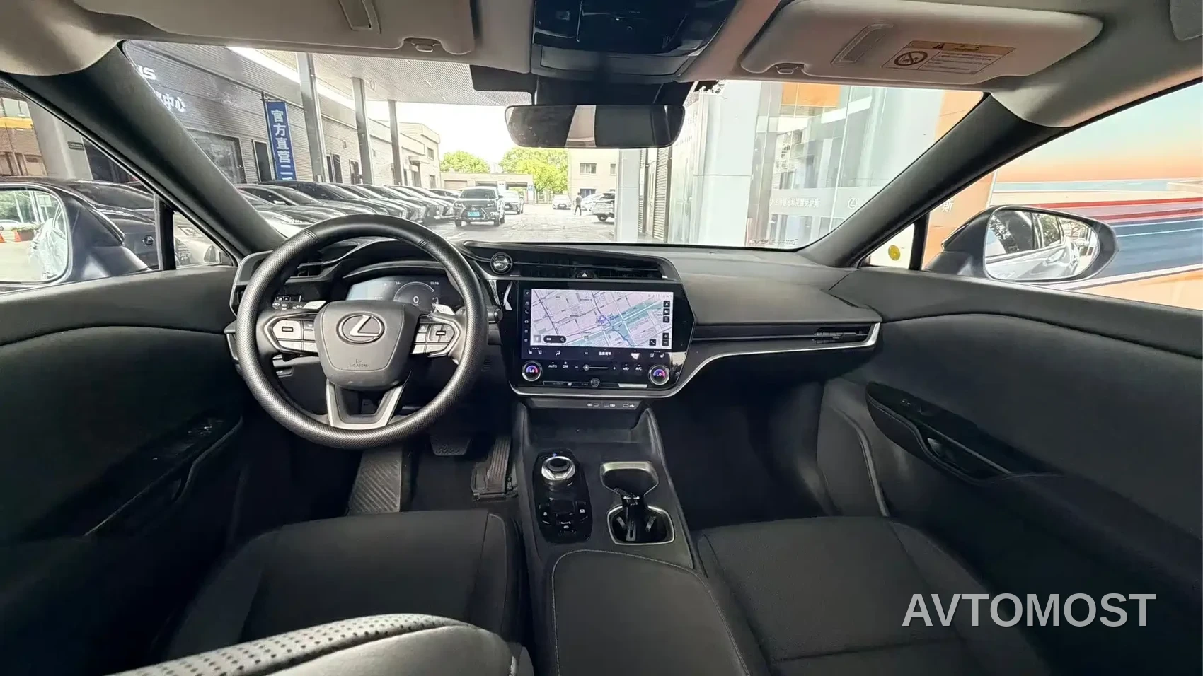 Lexus RZ 2023 450e 4WD Deluxe — фото 5