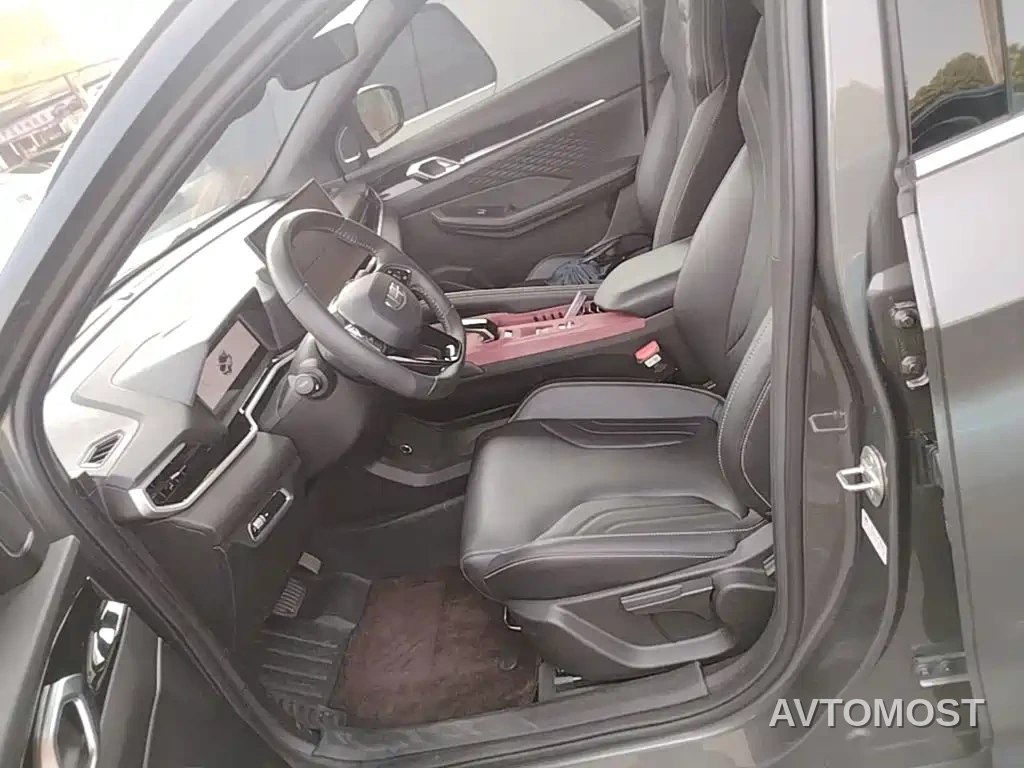 Geely Binyue 2025 Bin Yue L 1.5TD DCT Starlight — фото 13