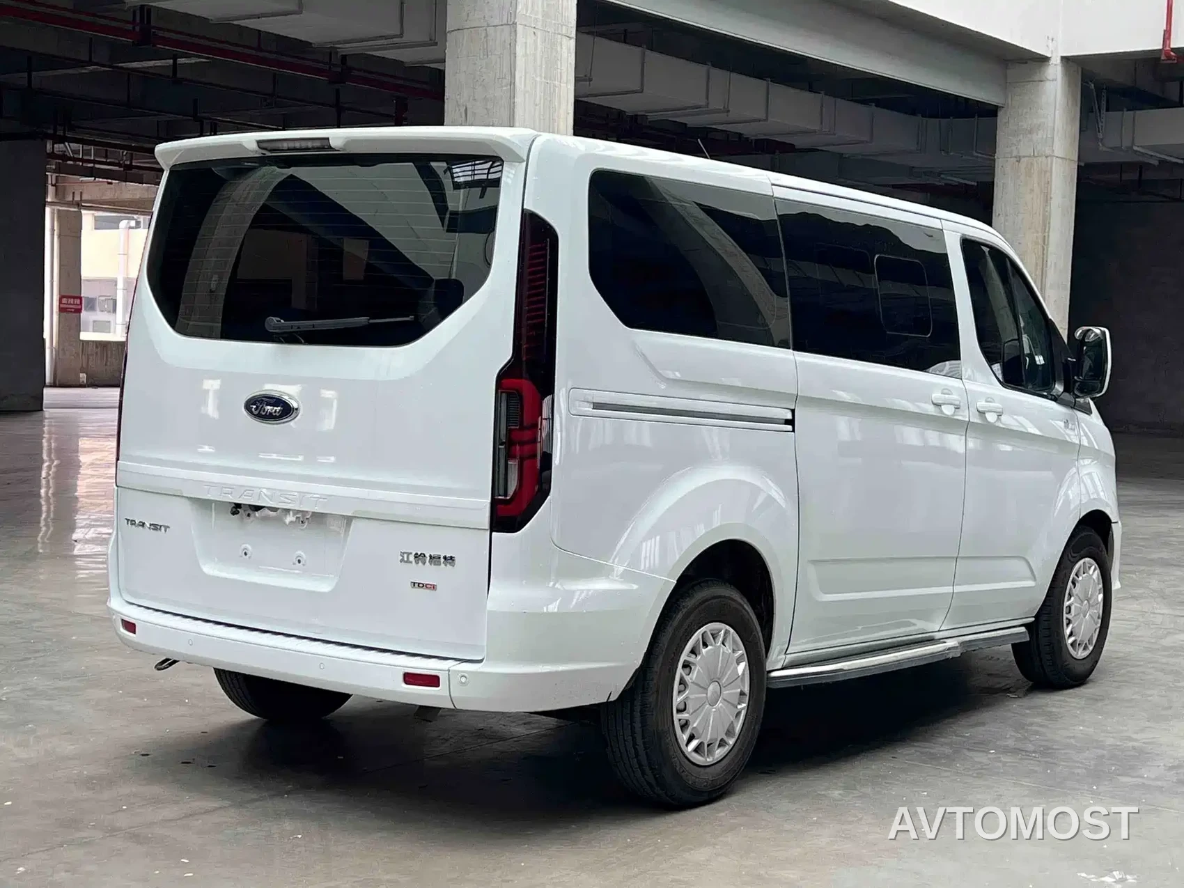 Ford Transit 2023 Model 2.0T Diesel Manual Business Travel Medium Wheelbase Low Roof 7/8/9 Seater — фото 3