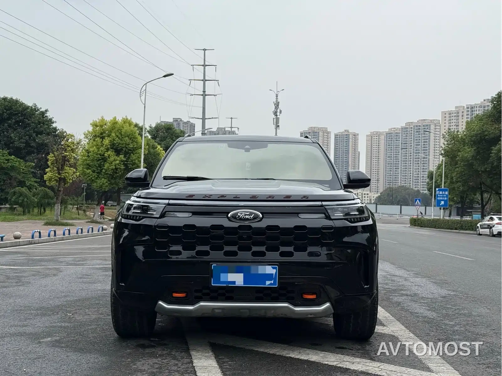 Ford Explorer 2023 EcoBoost 285 Kunlun Summit Edition 7-seater — фото 2