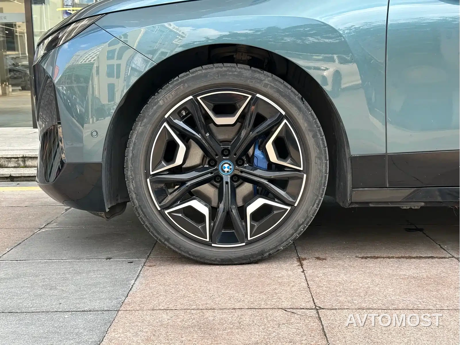 BMW iX 2022 xDrive40 — фото 4
