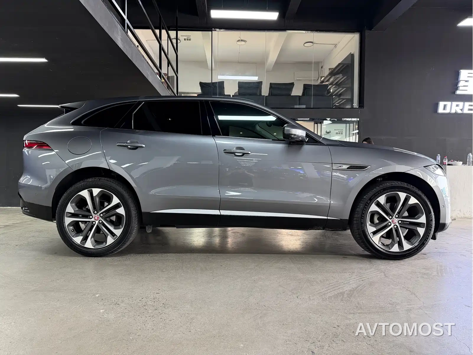 Jaguar F-PACE 2023 P250 HSE — фото 10