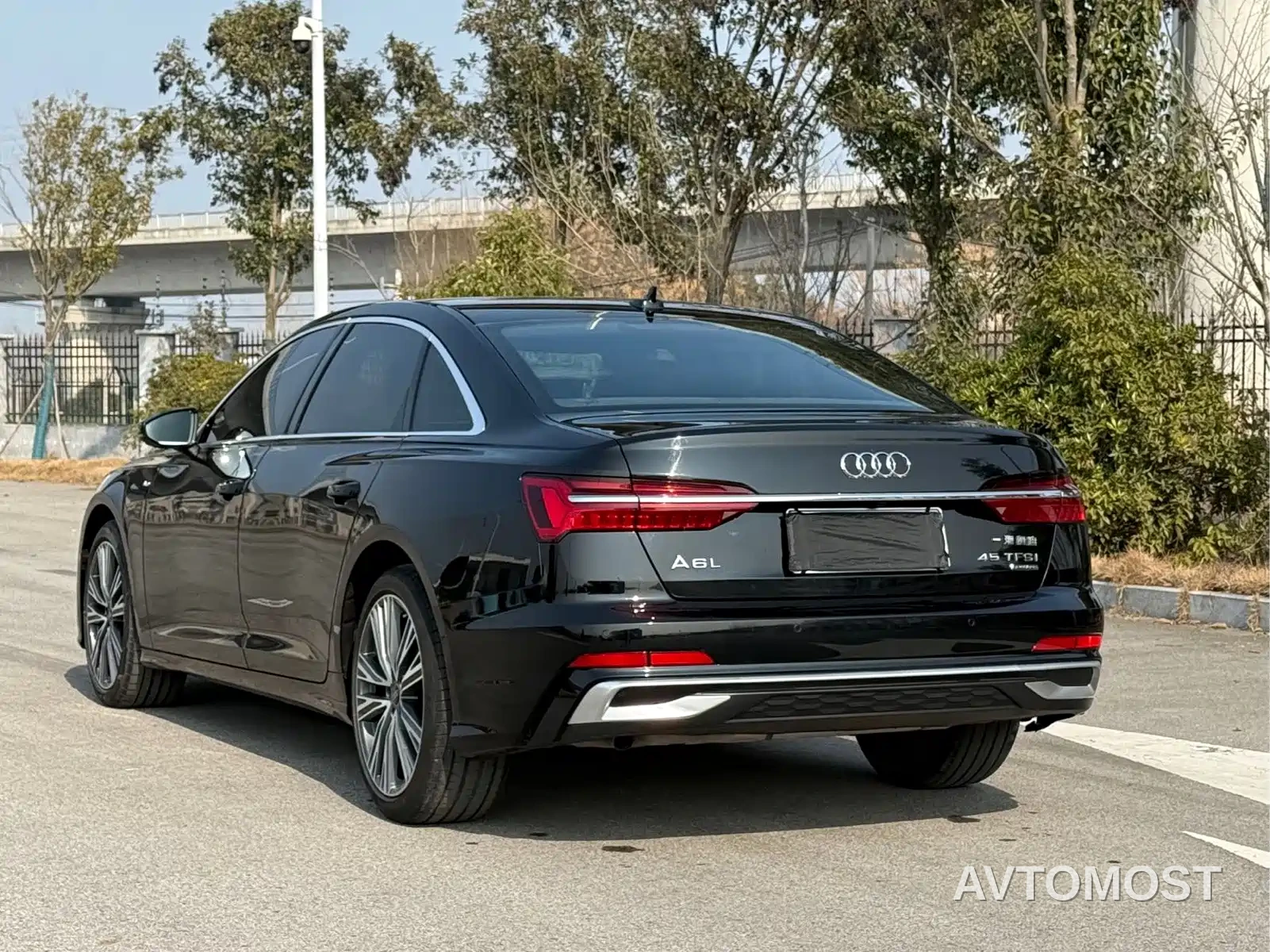 Audi A6L 2022 45 TFSI Premium Dynamic — фото 6