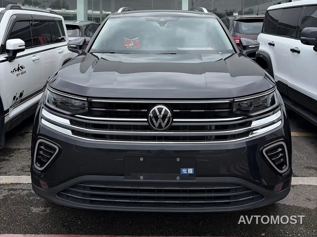 Volkswagen Talagon 2023 330TSI Luxury Touring Edition — фото 2