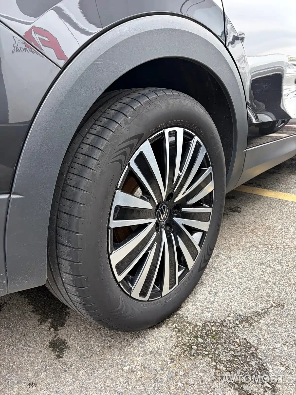 Volkswagen Talagon 2023 330TSI Luxury Touring Edition — фото 17