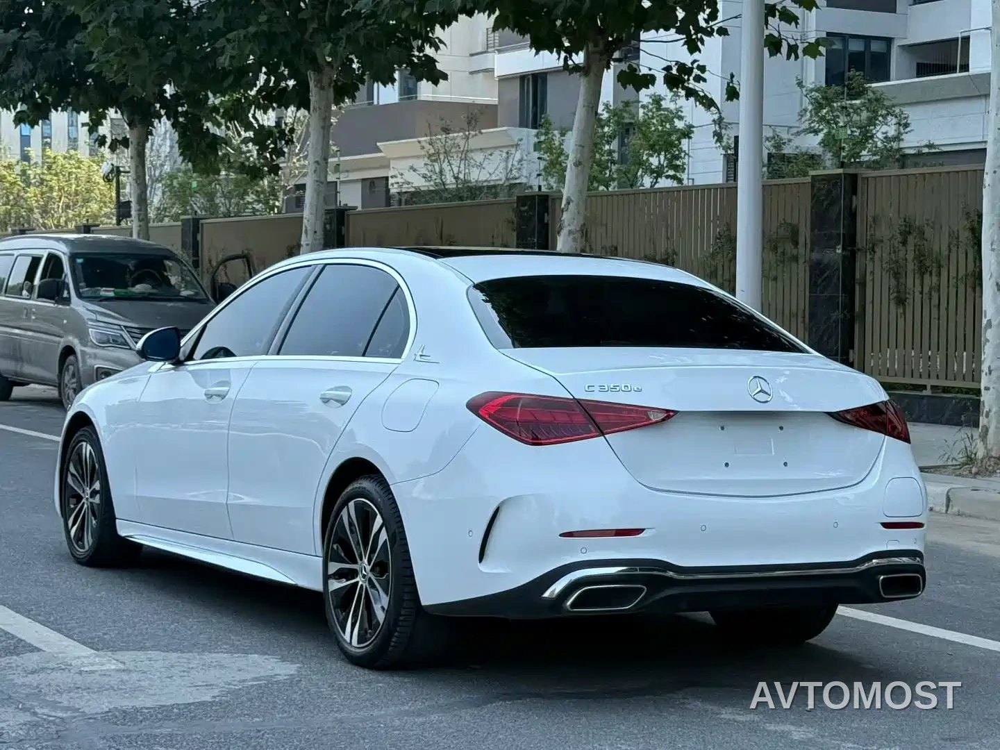 Mercedes-Benz C-Class New Energy 2023 C 350 eL — фото 18
