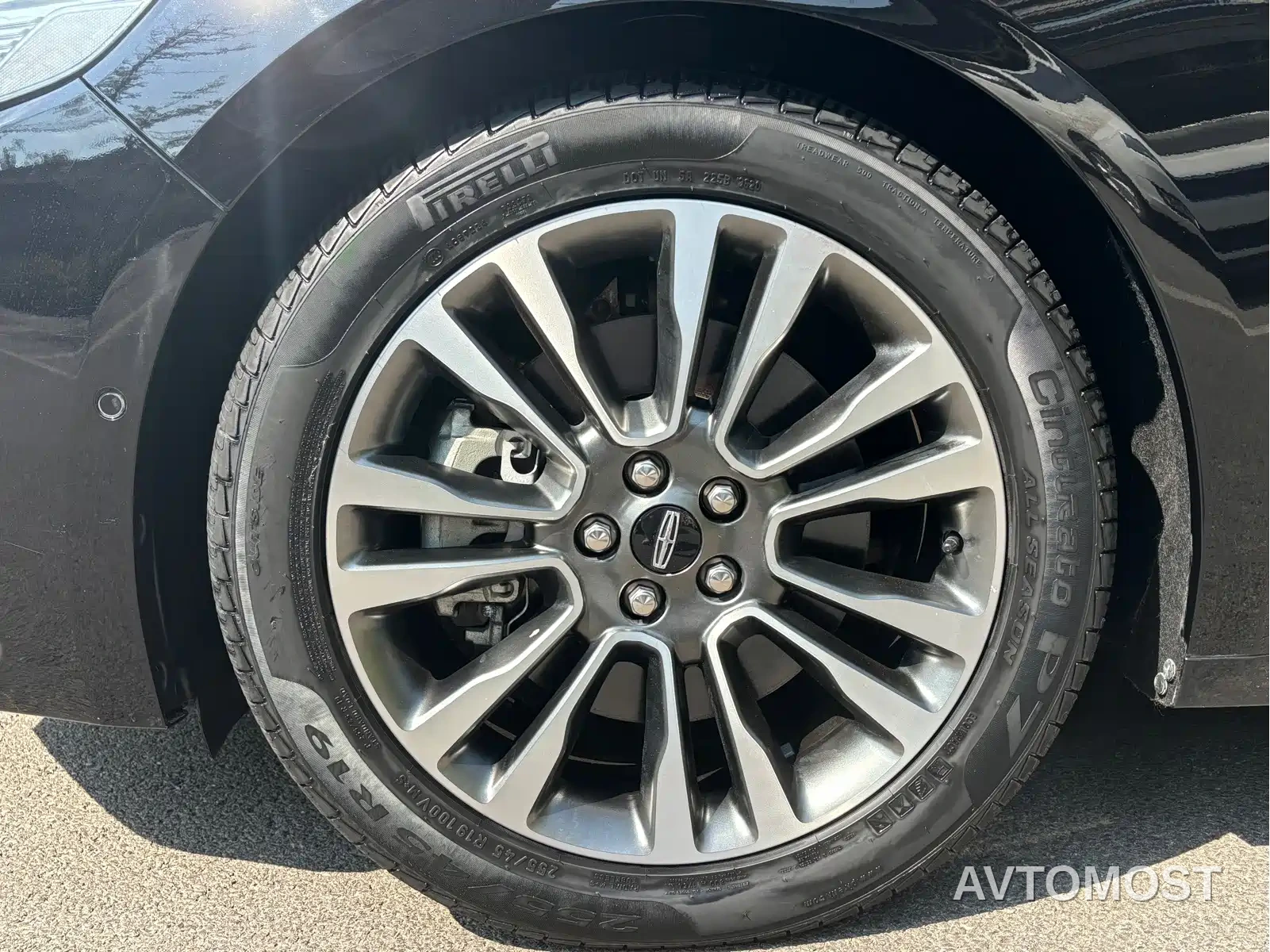 Lincoln Continental 2019 2.0T 2WD Zunyao Edition China V — фото 18