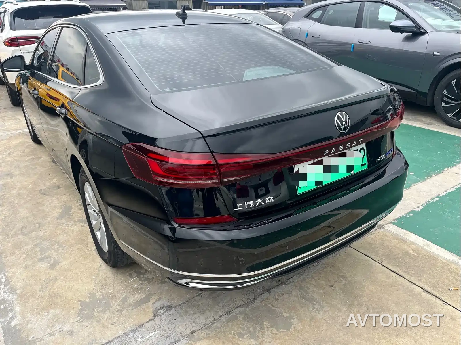 Volkswagen Passat New Energy 2022 430PHEV Hybrid Elite Edition — фото 10