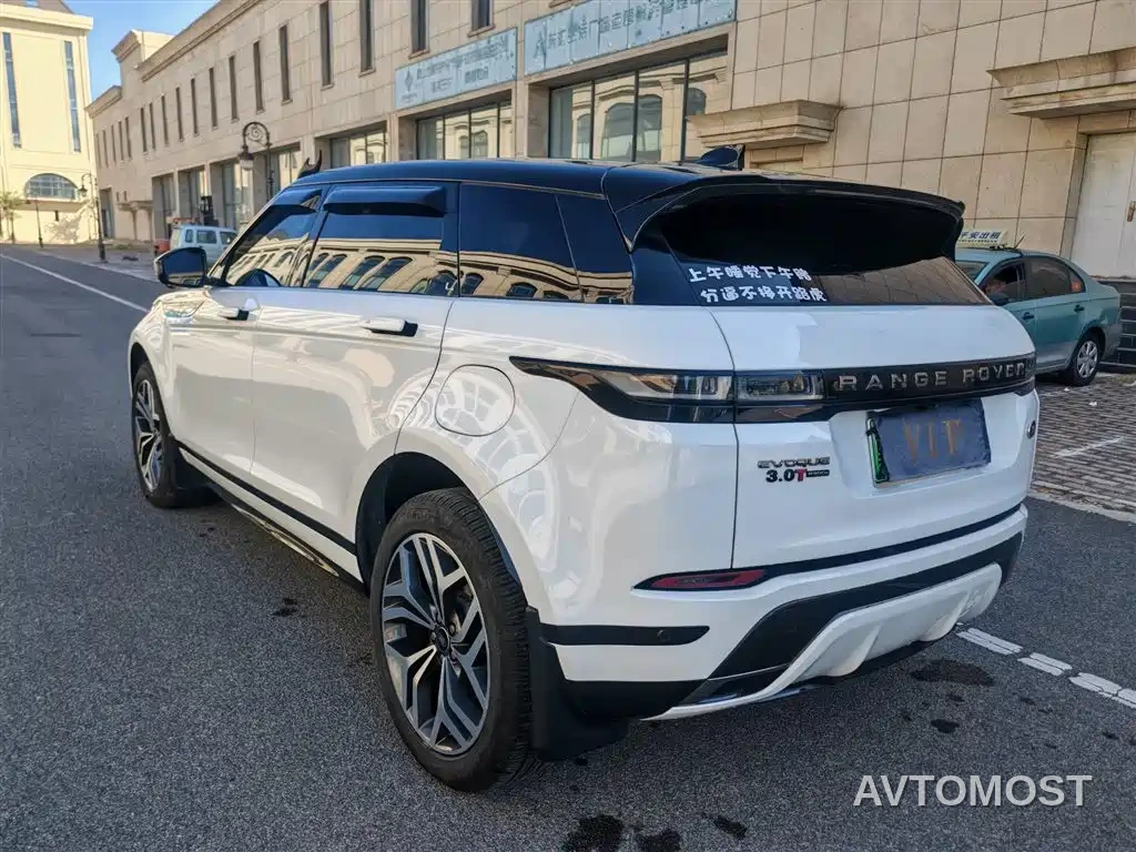 Land Rover Range Rover Evoque New Energy 2022 Range Rover Evoque L P300e Plug-in Hybrid — фото 16