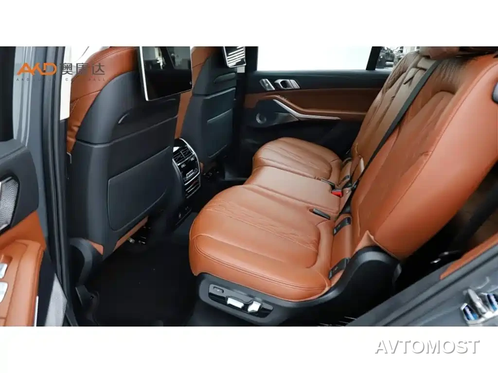 BMW X7 2021 Facelift xDrive M50i — фото 7