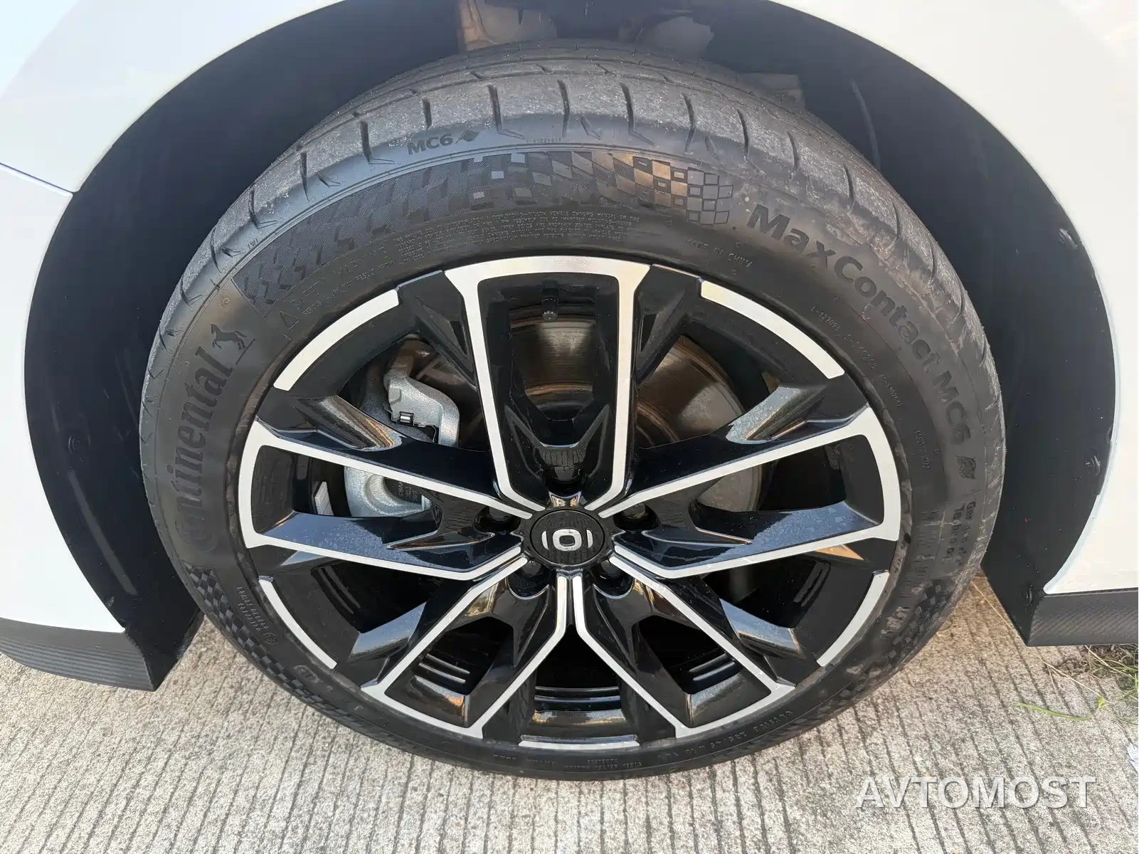 Changan UNI-V iDD 2024 Blue Whale Smart iDD 136km Smart Premium — фото 9
