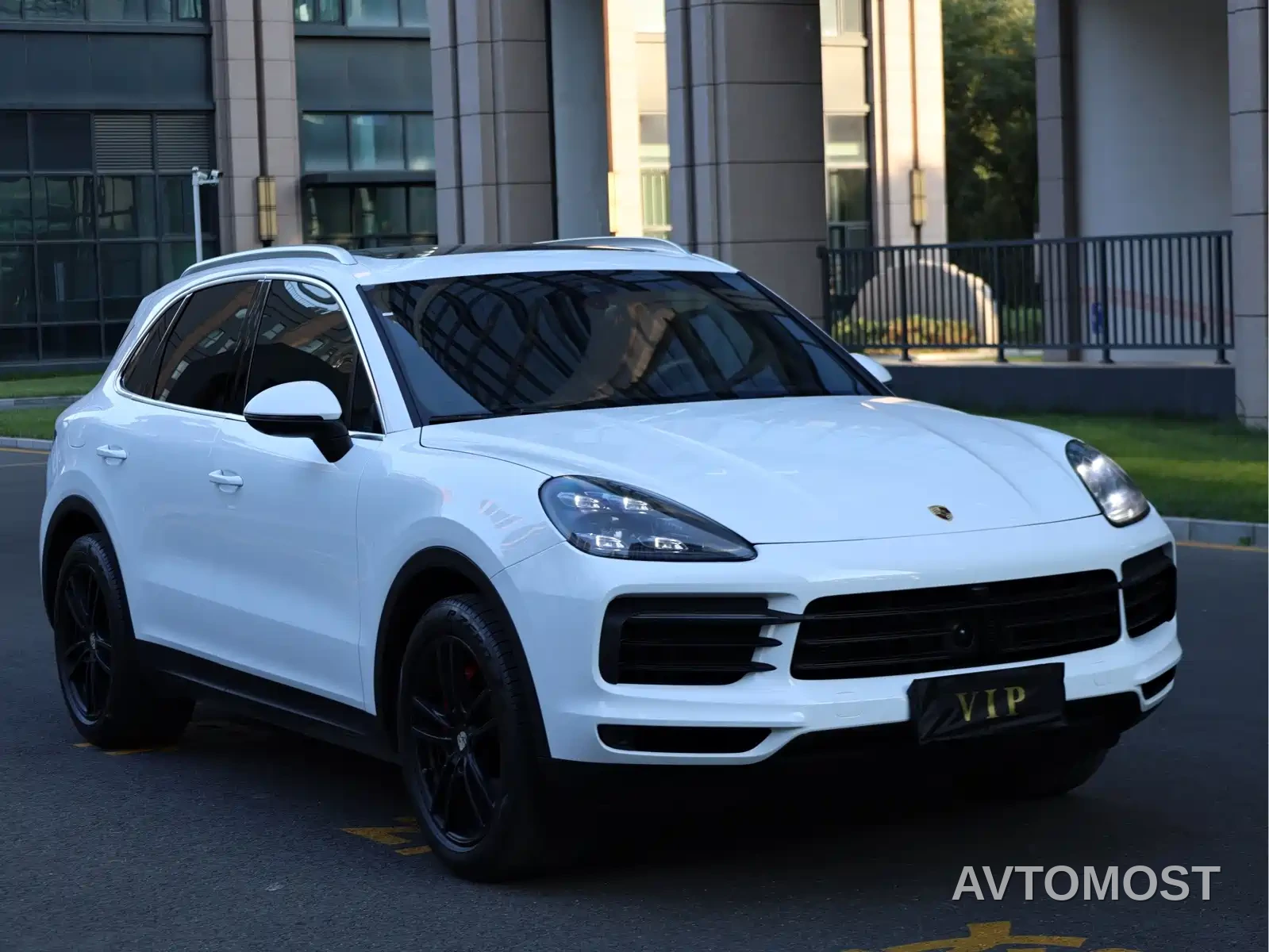 Porsche Cayenne 2022 Cayenne 3.0T Platinum Edition — фото 3