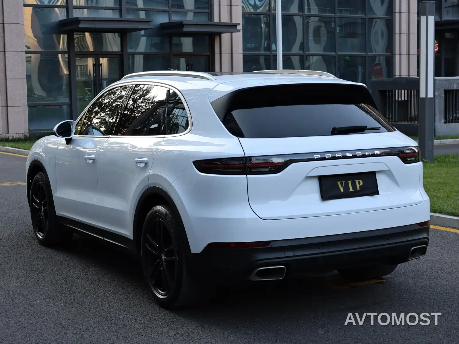 Porsche Cayenne 2022 Cayenne 3.0T Platinum Edition — фото 6