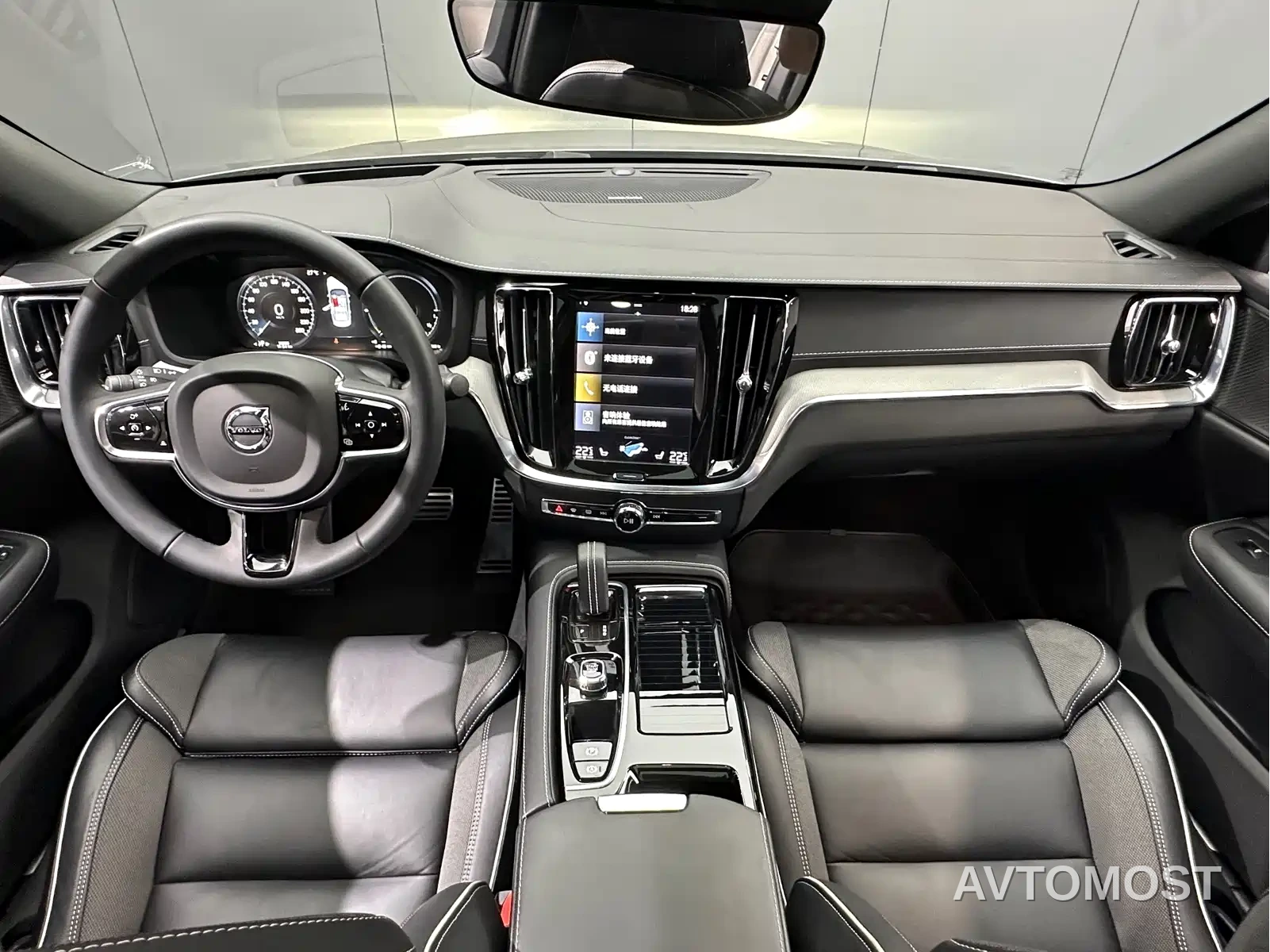 Volvo S60 Plug-in Hybrid 2021 T8 Twin Engine AWD R-Design Sport Edition — фото 23