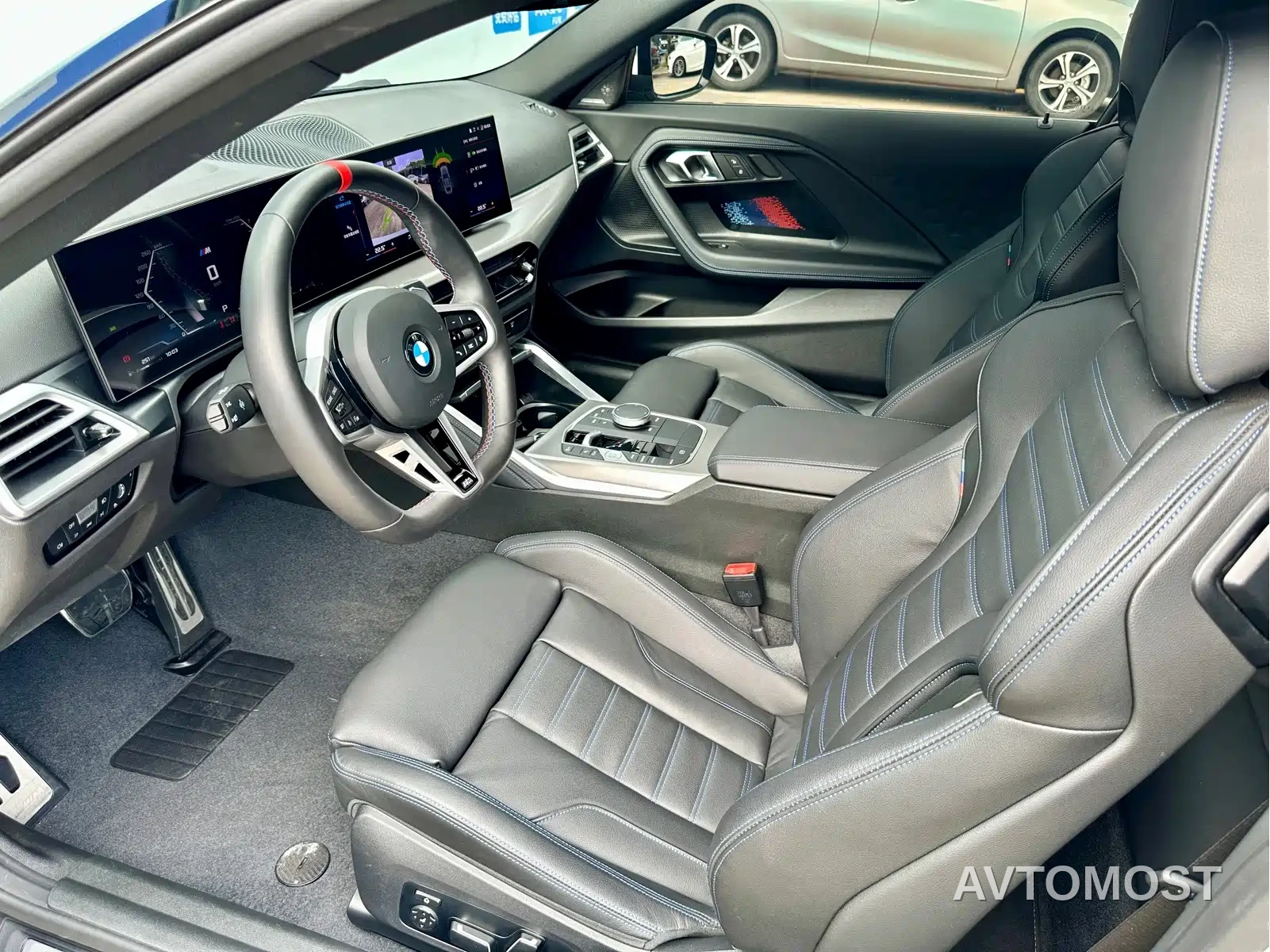 BMW M240i 2025 M240i xDrive — фото 8