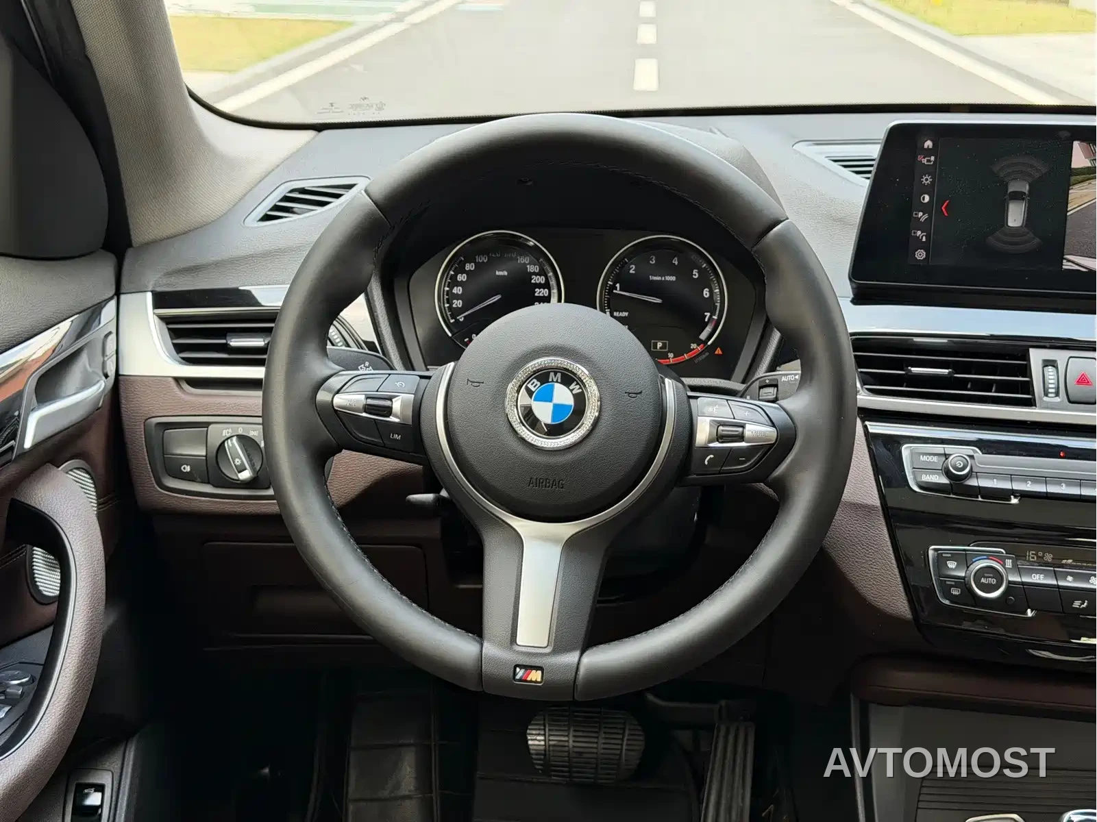 BMW X1 2022 sDrive25Li Leading — фото 12