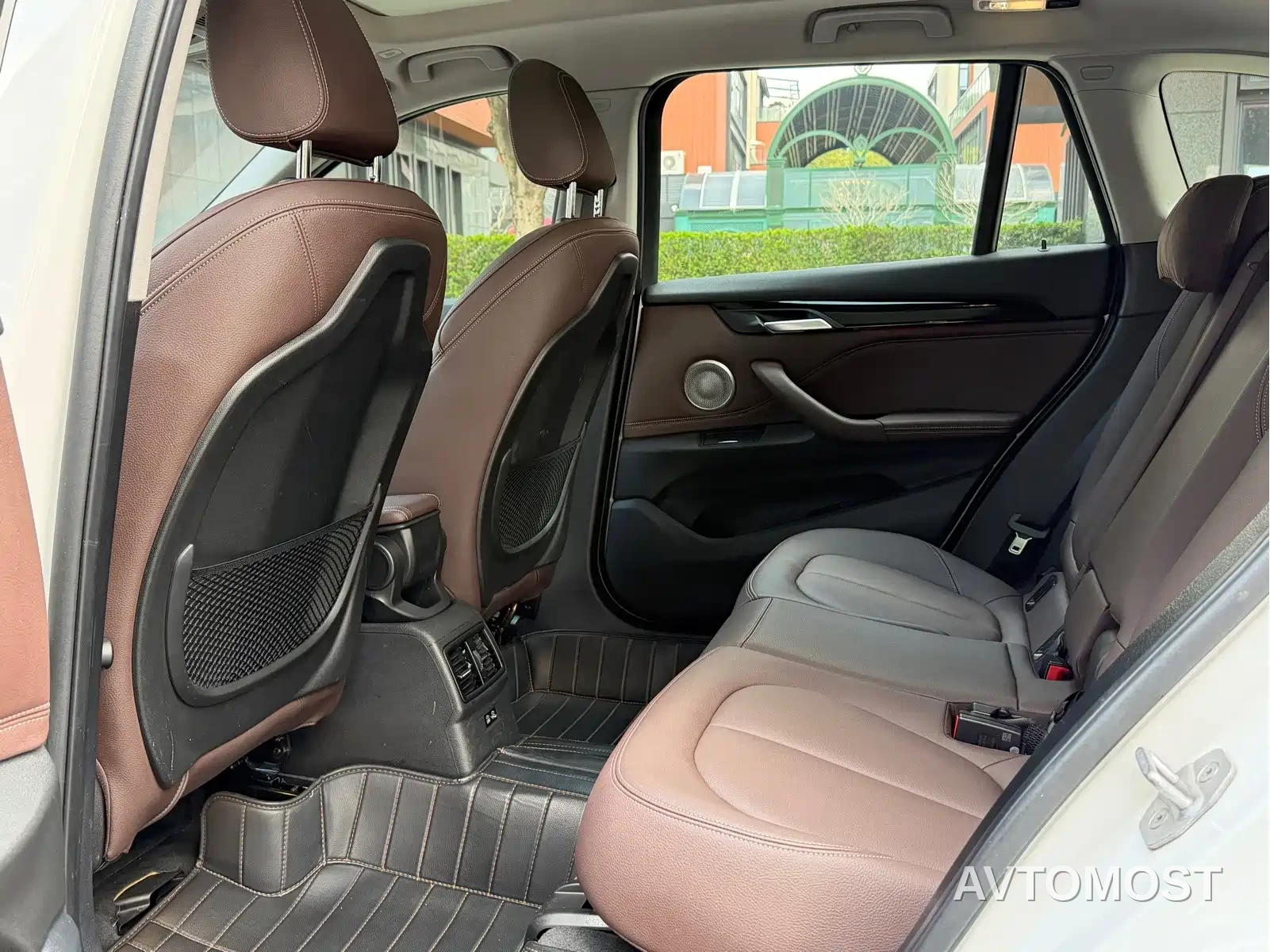 BMW X1 2022 sDrive25Li Leading — фото 18