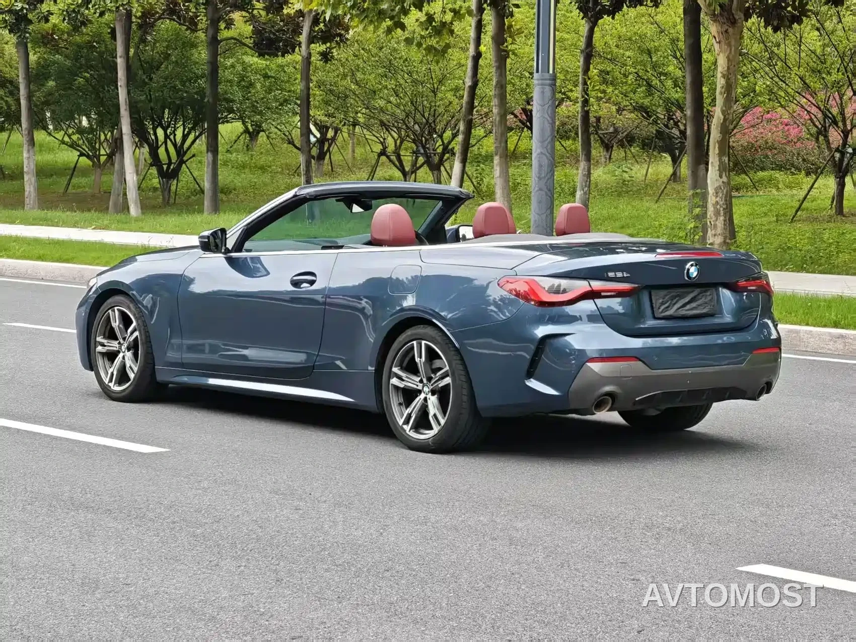 BMW 4 Series 2021 425i Convertible M Sport Package — фото 10