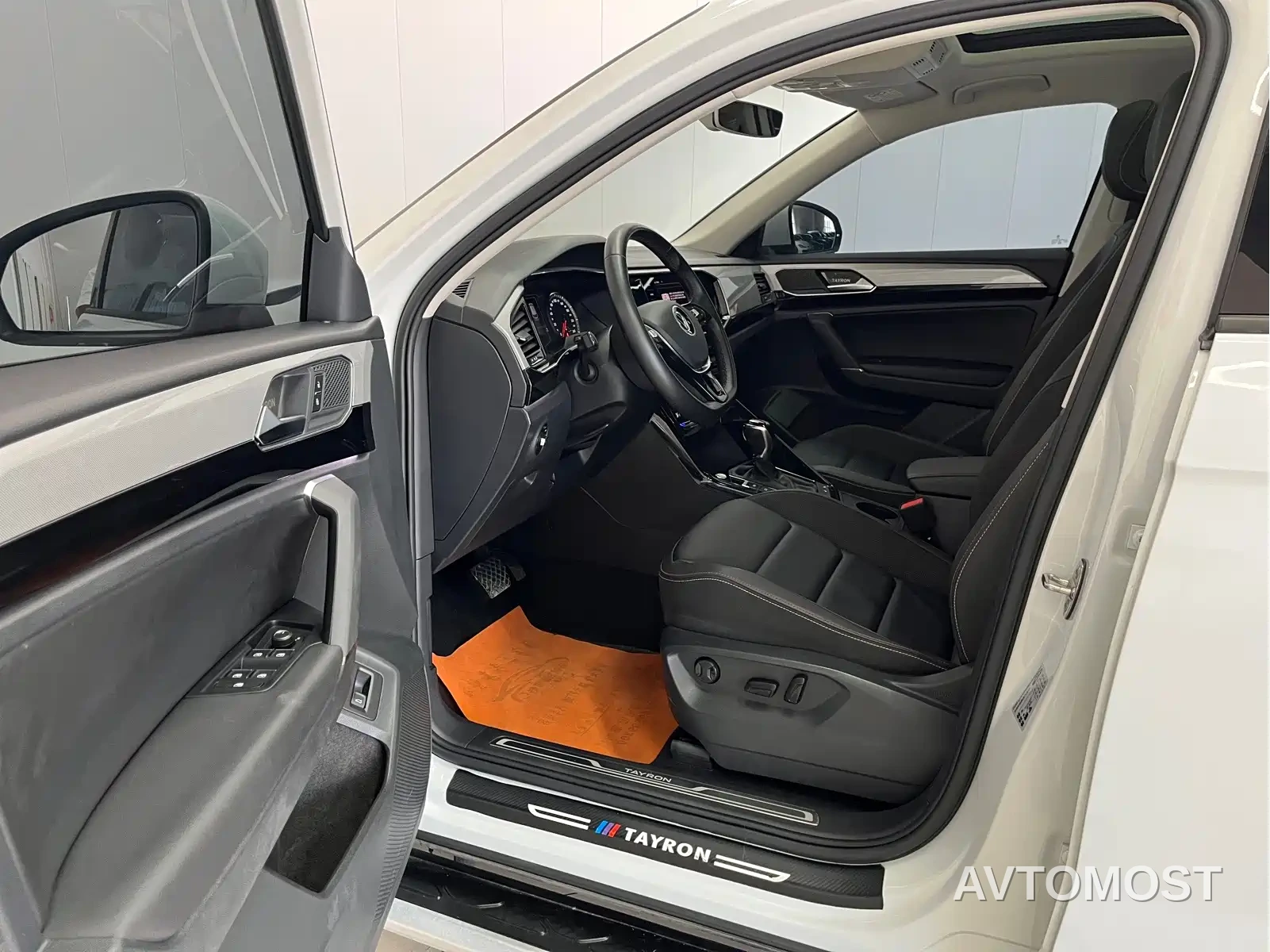 Volkswagen Tayron 2022 280TSI 2WD Luxury Smart Connect Edition — фото 7