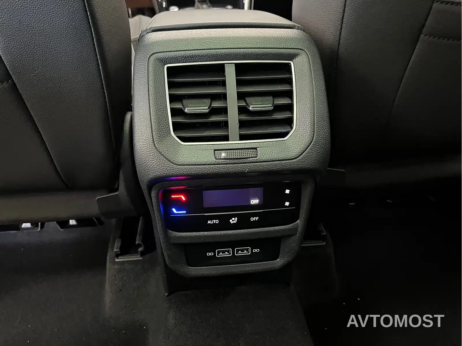 Volkswagen Tayron 2022 280TSI 2WD Luxury Smart Connect Edition — фото 13